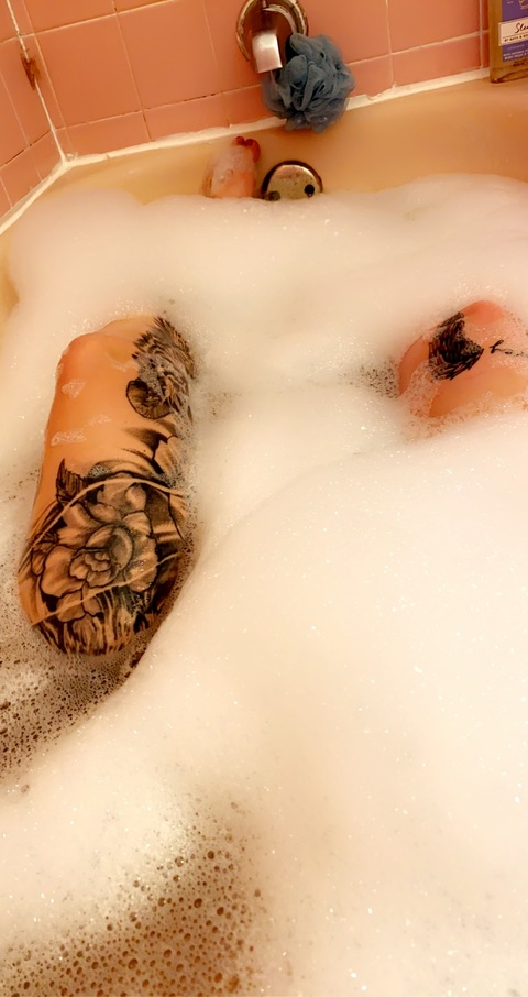 View Lusciouslips💋 (tattooedvixin) OnlyFans 92 Photos and 18 Videos leaks 

 picture 2