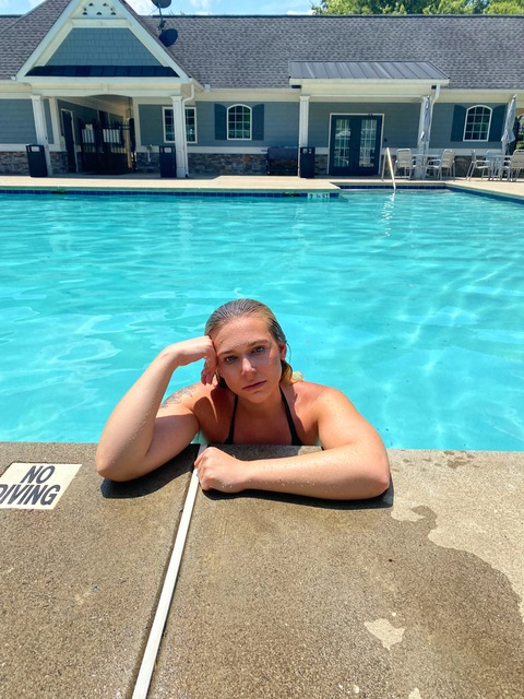 View taythe25 (Taylor T) OnlyFans 18 Photos and 4 Videos for free 

 picture 2