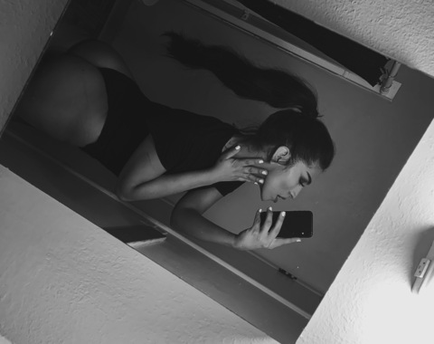 View Taz (tazberry69) OnlyFans 4 Photos and 1 Videos leaks 

 picture 2