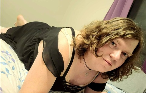 Download tglinzi OnlyFans videos and photos for free 

 picture 2
