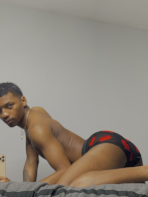 thaarealest (Mr. Fineass) OnlyFans Leaked Pictures and Videos 

 picture 2