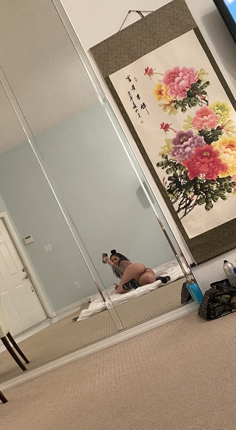 thabiggestbrat (Big Brat) free OnlyFans content 

 picture 2