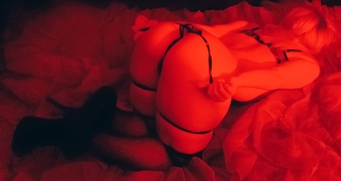 thatbratlaura (Laura Bethh) free OnlyFans Leaked Pictures and Videos 

 picture 2
