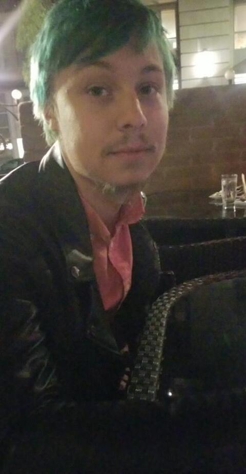 thatdramakid OnlyFans Leak (8 Photos and 0 Videos) 

 picture 2