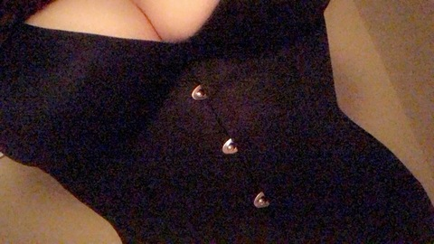 View Christine (thatmomnextdoor) OnlyFans 12 Photos and 2 Videos gallery 

 picture 2