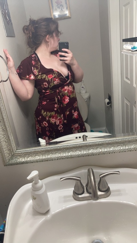 Download thatthickgirl2724 OnlyFans content free 

 picture 2