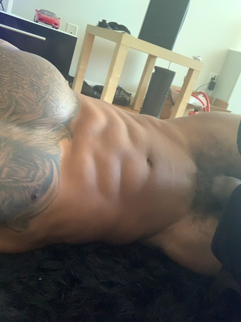 the_body_kingg__ OnlyFans Leak 

 picture 2