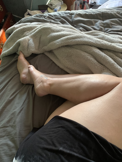 the_lonelyhousewife OnlyFans Leaked (36 Photos and 18 Videos) 

 picture 2