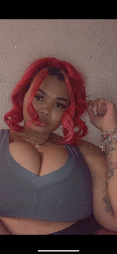 View thebeeee OnlyFans content for free 

 picture 2