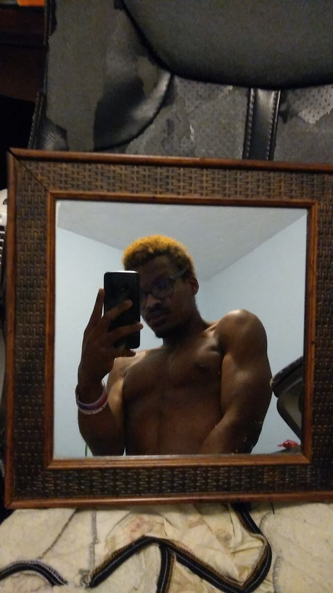 thebullfrogarmy (TheBullfrogArmy) OnlyFans Leaked Content 

 picture 2