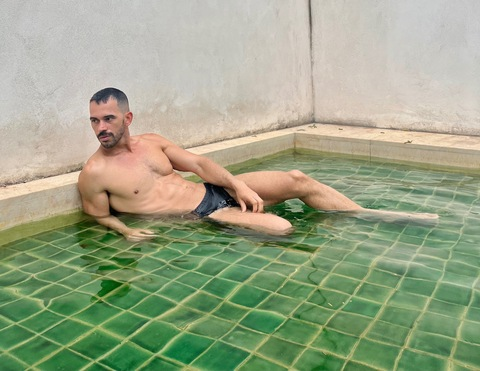 thecastro OnlyFans Leak (488 Photos and 353 Videos) 

 picture 2