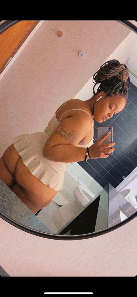 theebiggesttt OnlyFans Leak (0 Photos and 1 Videos) 

 picture 2