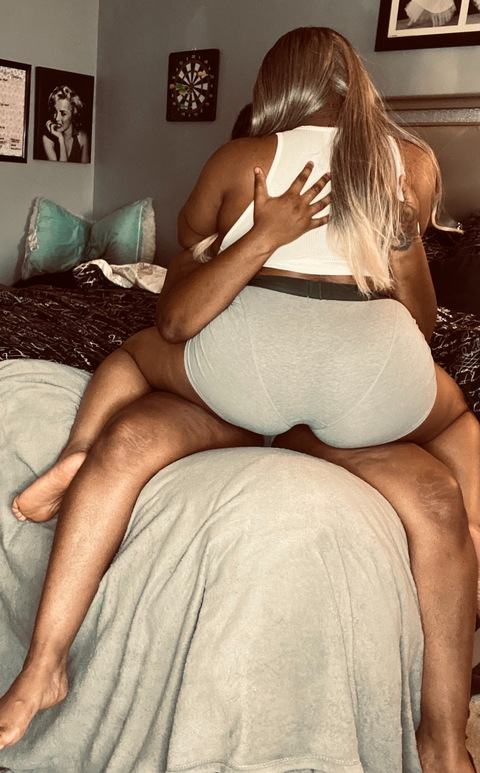 thegirlyouloveeea OnlyFans Leaked Photos and Videos 

 picture 2