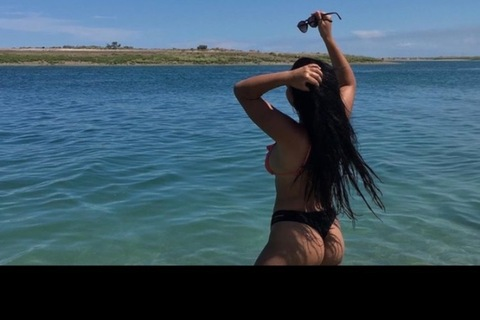 View thehotqueen99 OnlyFans content for free 

 picture 2