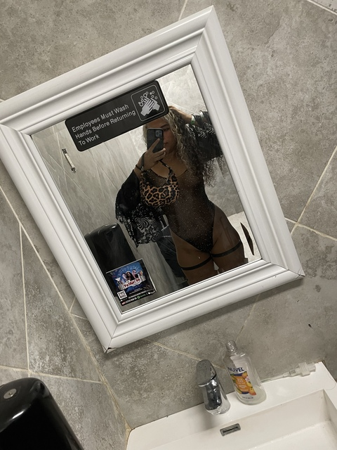 thelatincandy (Samantha) OnlyFans Leaked Videos and Pictures 

 picture 2