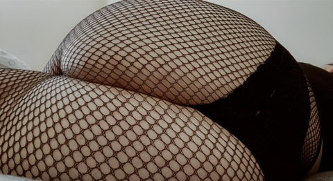 thelovelyylo OnlyFans Leaked 

 picture 2