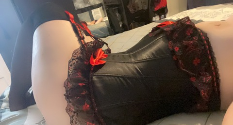 View theonlybellagrace OnlyFans content for free 

 picture 2
