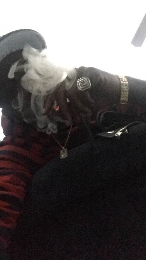 thepipegawd (Johnnypipesmith) OnlyFans Leaked Pictures & Videos 

 picture 2