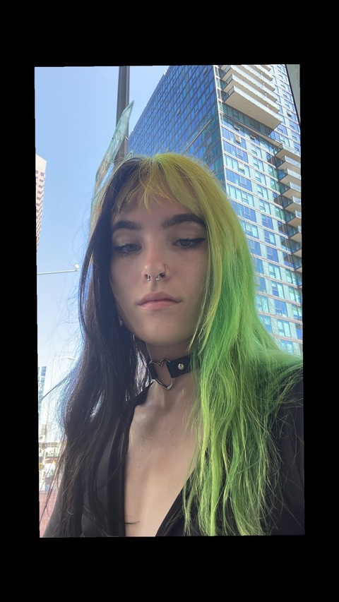 therealivyquinn OnlyFans Leaks (0 Photos and 0 Videos) 

 picture 2
