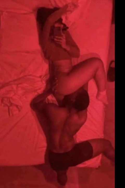 View therealmaree (Maree ✨) OnlyFans 0 Photos and 6 Videos gallery 

 picture 2