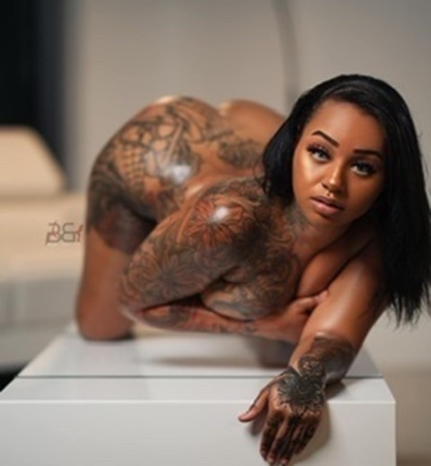 Onlyfans leaked therealmiixedbarb 

 picture 2