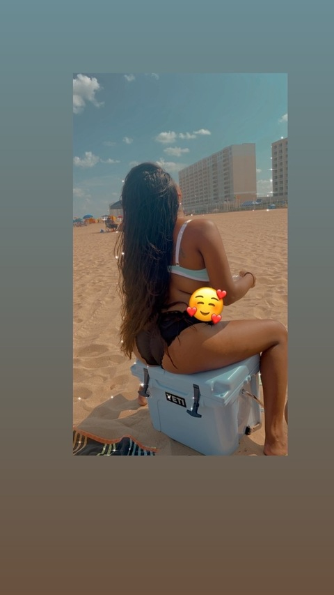 View Nushha (therealnushha) OnlyFans 4 Photos and 2 Videos leaks 

 picture 2