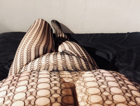 therecklesstemptress OnlyFans Leak (82 Photos and 14 Videos) 

 picture 2