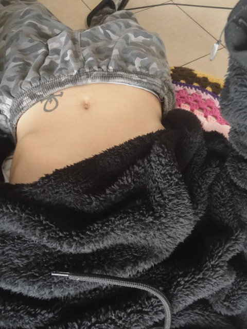 theshyboyx OnlyFans Leak (5 Photos and 0 Videos) 

 picture 2