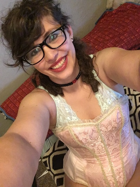 View thestorm1616 OnlyFans content for free 

 picture 2
