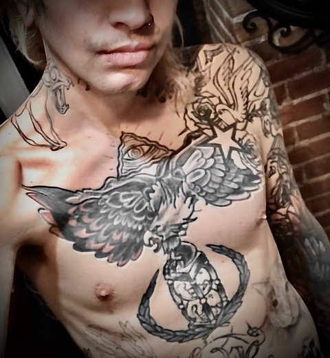 View theunicornofhell (Shinigami) OnlyFans 41 Photos and 3 Videos for free 

 picture 2