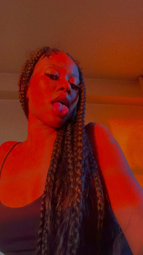 View theyluvaireiss (Tht btch) OnlyFans 38 Photos and 14 Videos leaked 

 picture 2