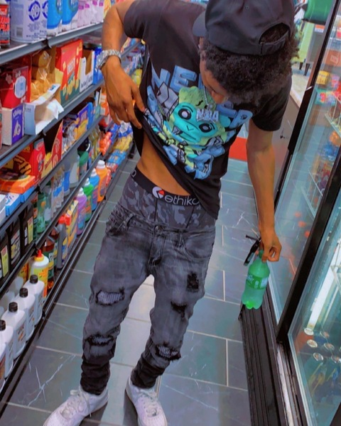 Download theyluvjayglizzy OnlyFans content for free 

 picture 2