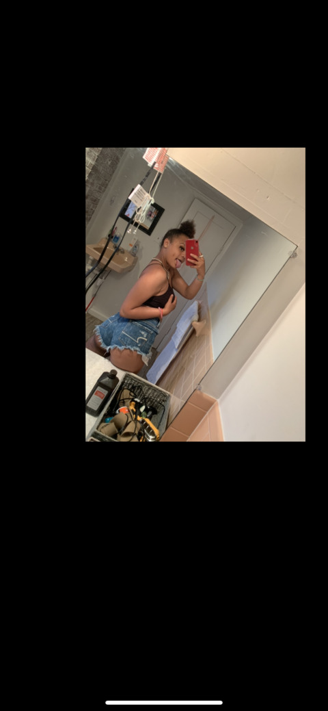 Download theyluvladiired OnlyFans content free 

 picture 2