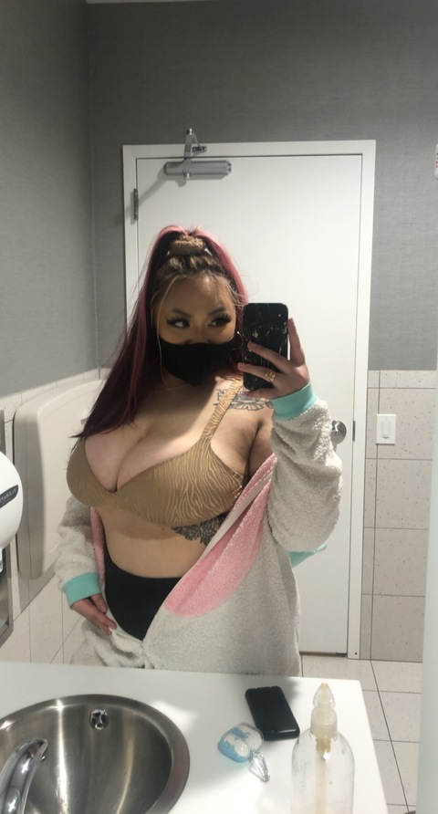 View thicchubbychicc OnlyFans videos and photos for free 

 picture 2