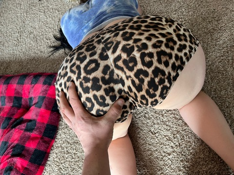 View thicckmama22 OnlyFans content for free 

 picture 2