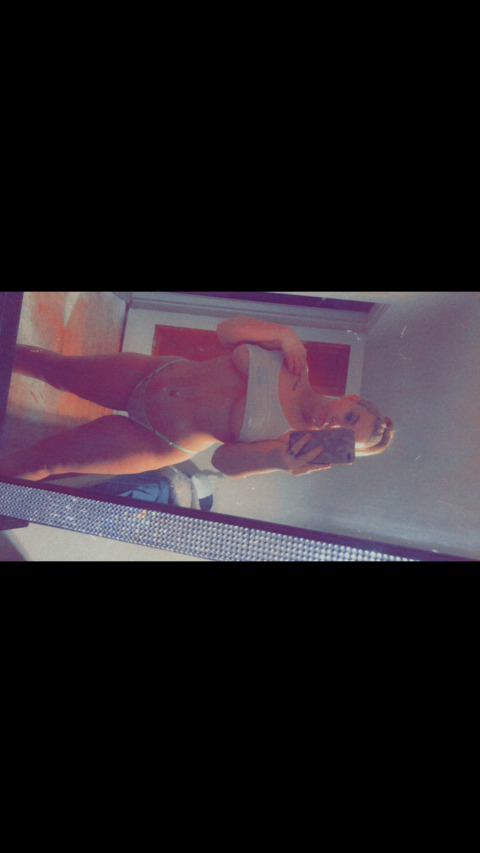 View thickbitch01 OnlyFans content for free 

 picture 2