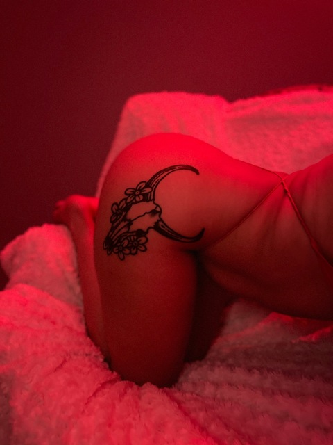 View thickbrina (💋) OnlyFans 14 Photos and 4 Videos leaked 

 picture 2