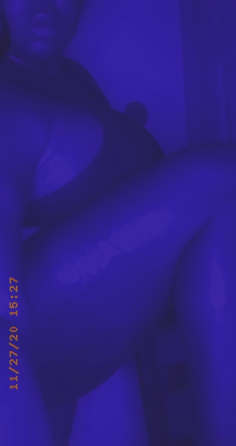 View thicki_lake (Thicki Lake) OnlyFans 31 Photos and 44 Videos for free 

 picture 2