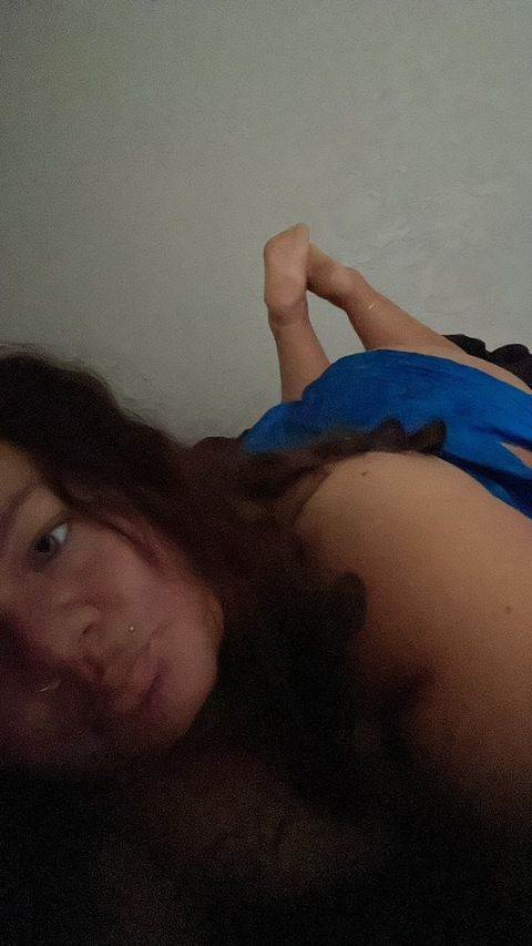 thicknjuiceyy OnlyFans Leak (6 Photos and 3 Videos) 

 picture 2