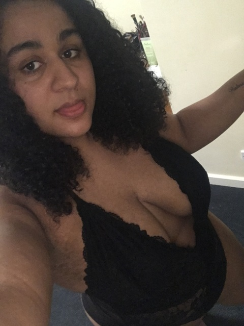 @thicknymphochick leak Onlyfans content free 

 picture 2