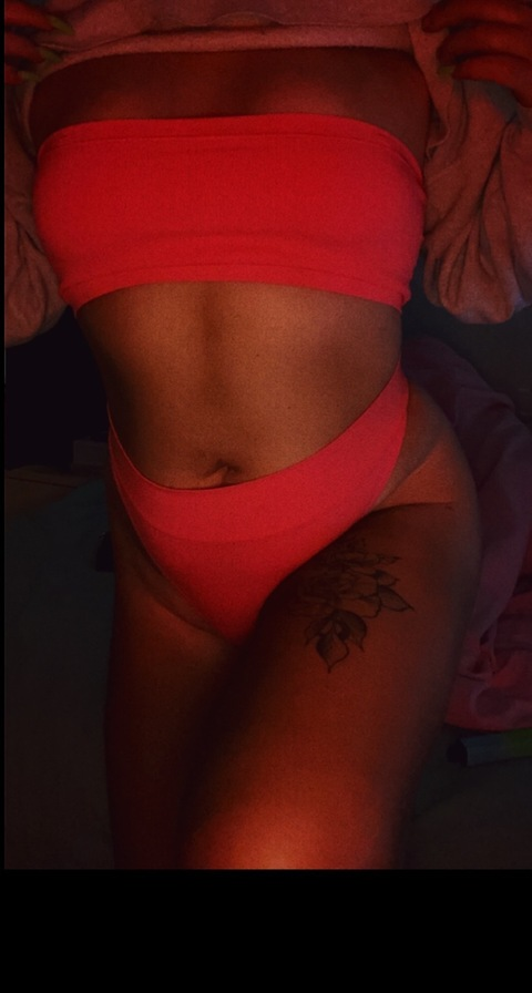 thickxox OnlyFans Leaked (11 Photos and 9 Videos) 

 picture 2