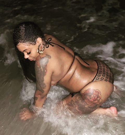 thickynicky69 OnlyFans Leaked (35 Photos and 60 Videos) 

 picture 2