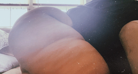 thighsbythedozen OnlyFans Leaked 

 picture 2