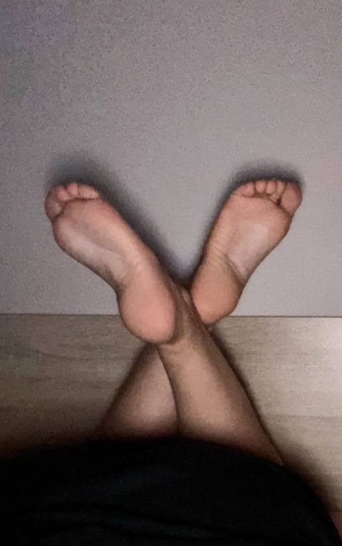 thirstytoes1 OnlyFans Leaked (3 Photos and 0 Videos) 

 picture 2