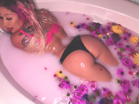 thislittylayna (Layner) OnlyFans Leaked Videos and Pictures 

 picture 2