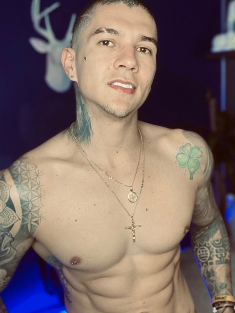 View thomasbrandfree (ThomasBrandFREE) OnlyFans 494 Photos and 81 Videos for free 

 picture 2