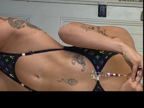 thotshitttt (ELLA) OnlyFans Leaked Pictures and Videos 

 picture 2