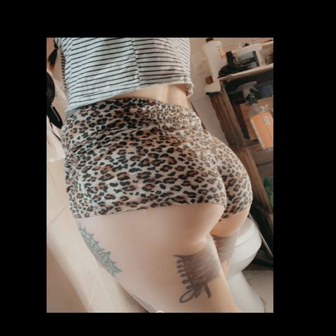 tiffanycox69 (Tiffany cox) OnlyFans content 

 picture 2