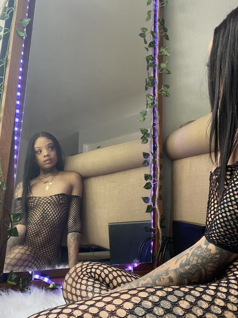 Onlyfans leak tiffanylannette 

 picture 2
