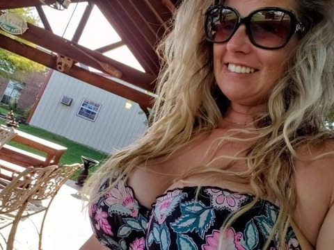 Onlyfans free content tiffyfromtexas 

 picture 2